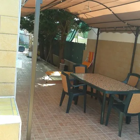 Ferienhaus A Pochi Passi Dal Mare In Zona Punta Prosciutto